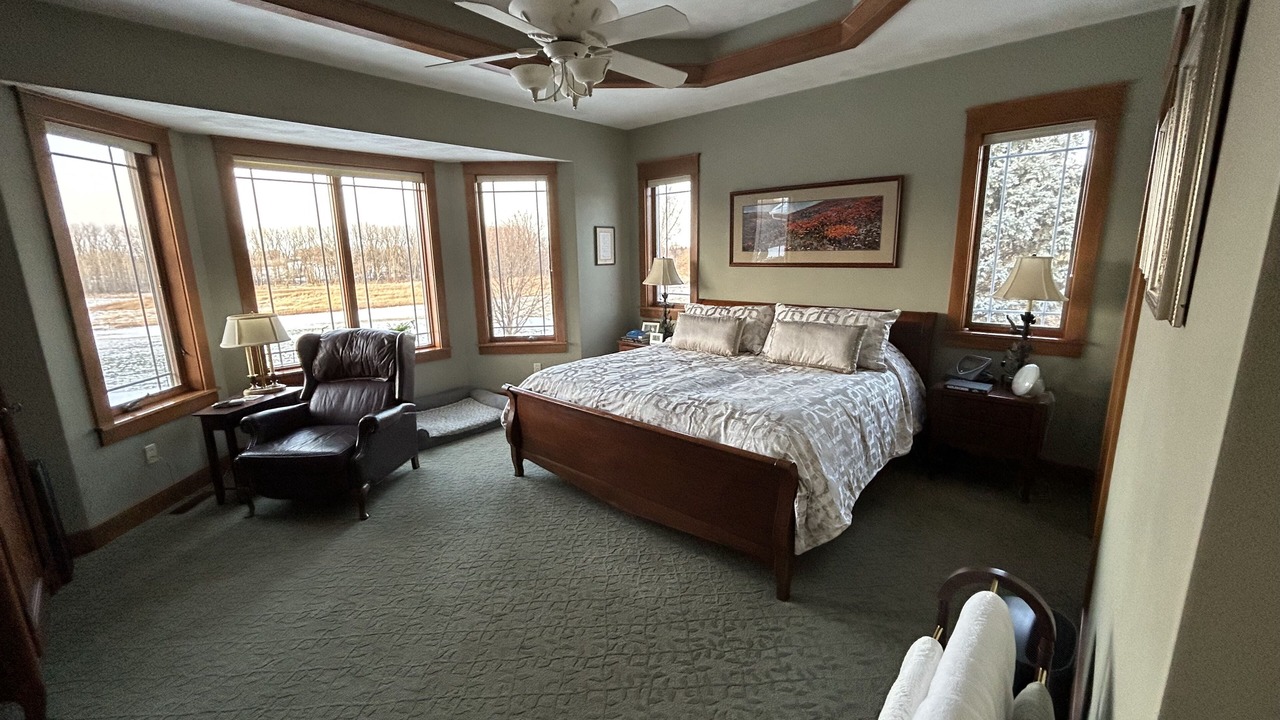 Photo of Others in Pickett