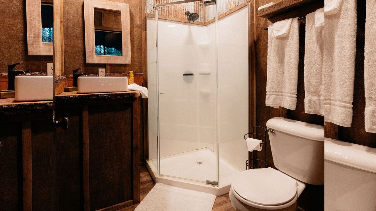 Photo of Bathroom in Branson