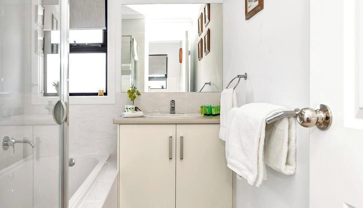 Photo of Bathroom in Moana