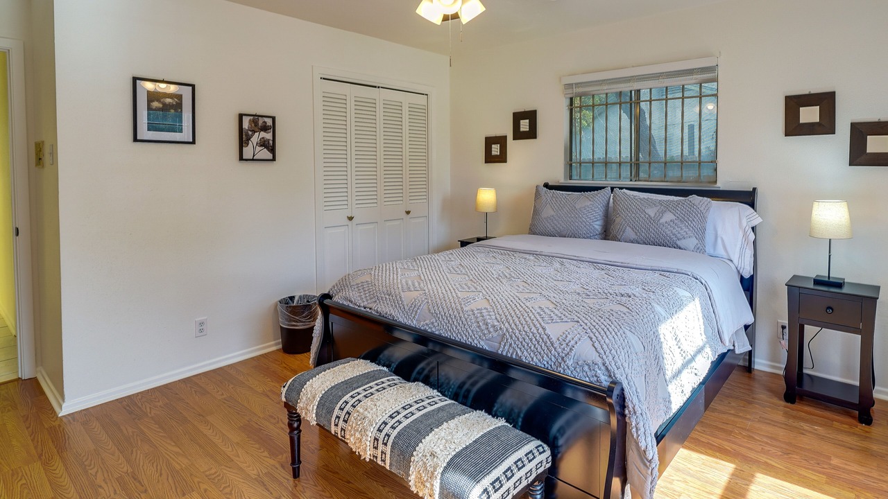 Photo of Bedroom in Arena District