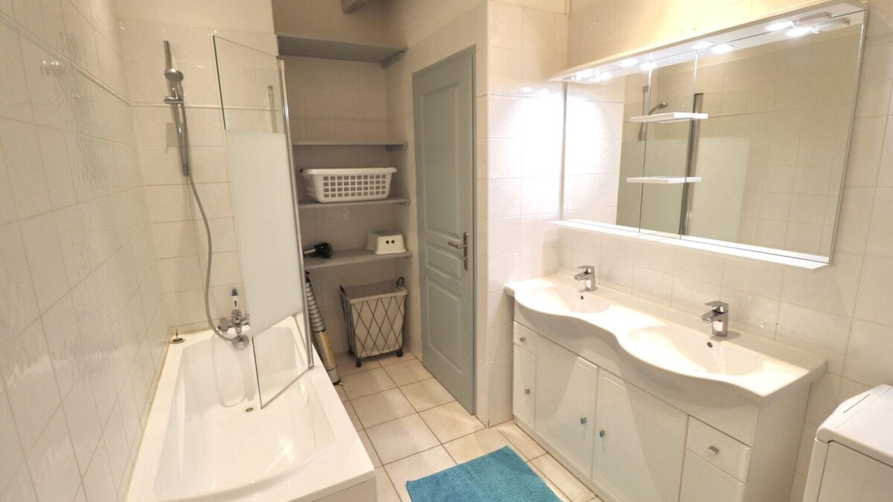 Photo of Bathroom in Saint-Just