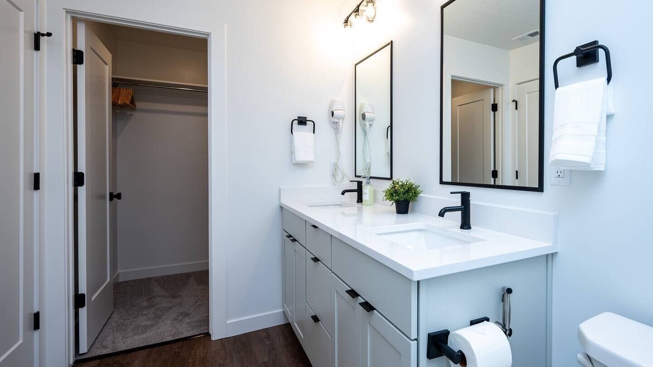 Photo of Bathroom in Mountain Green