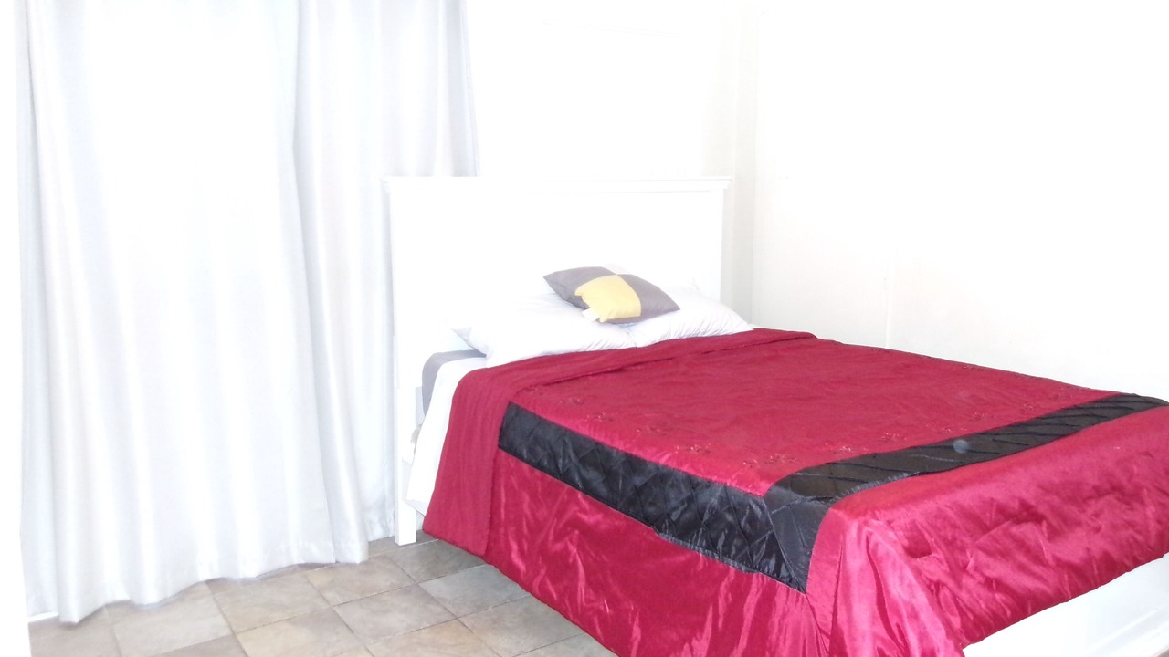 Photo of Bedroom in South Gate