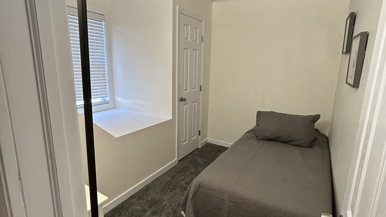 Photo of Bedroom in Ronkonkoma