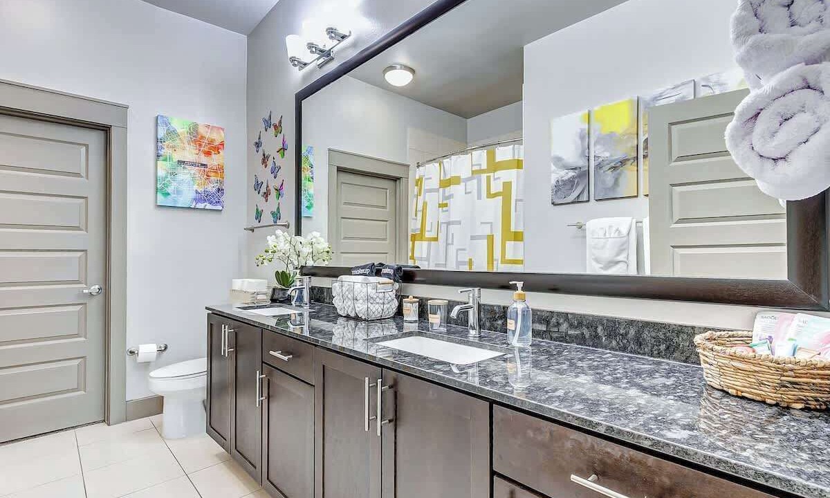 Photo of Bathroom in East Downtown Houston