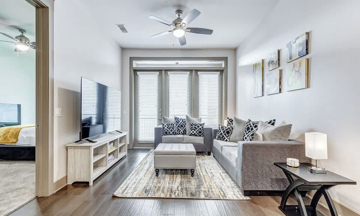 Photo of Livingroom in East Downtown Houston