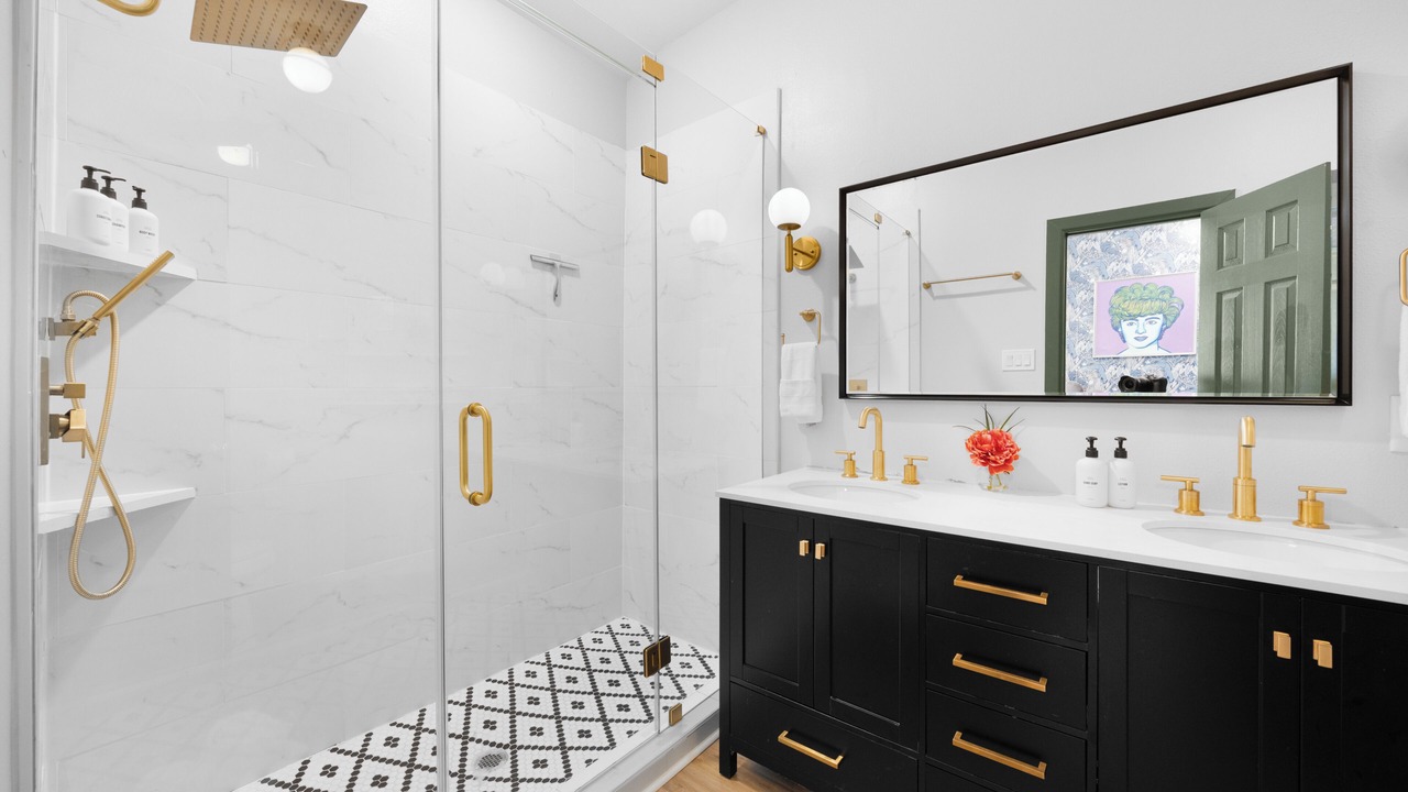 Photo of Bathroom in Greater East End
