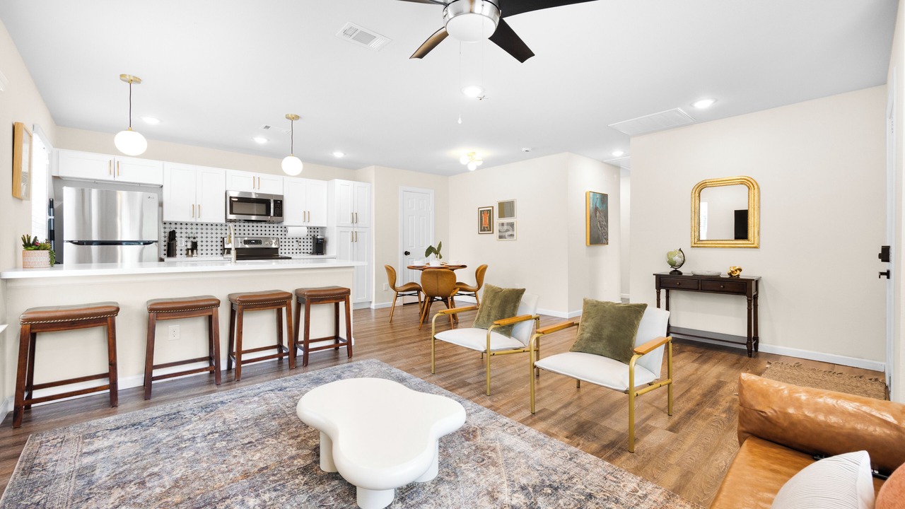 Photo of Livingroom in Greater East End