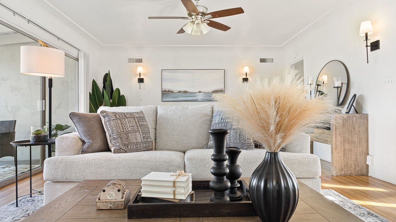 Photo of Livingroom in Ocean Beach