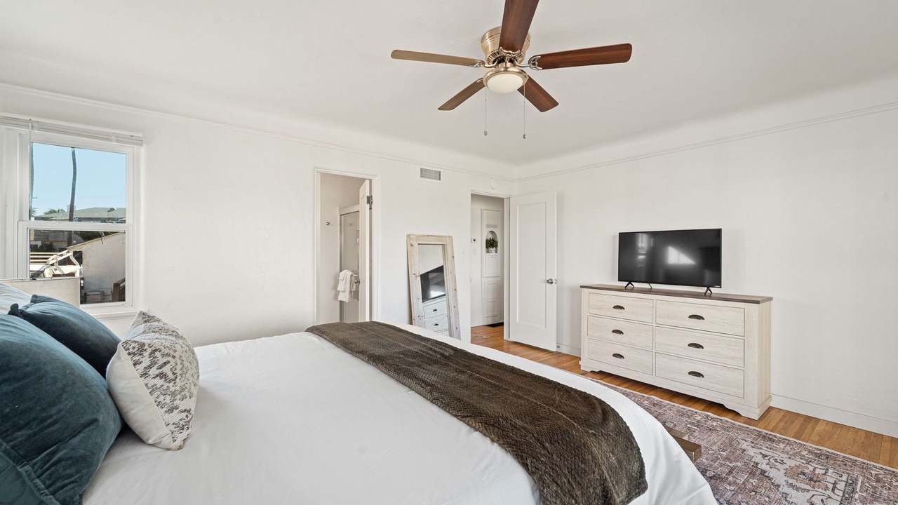 Photo of Bedroom in Ocean Beach