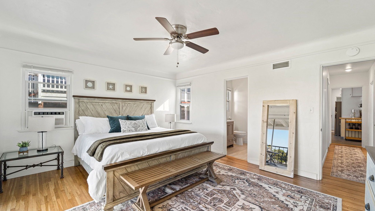 Photo of Bedroom in Ocean Beach
