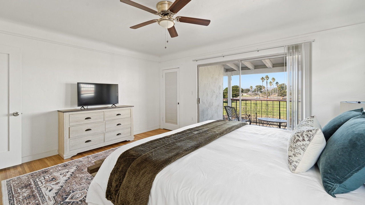 Photo of Bedroom in Ocean Beach
