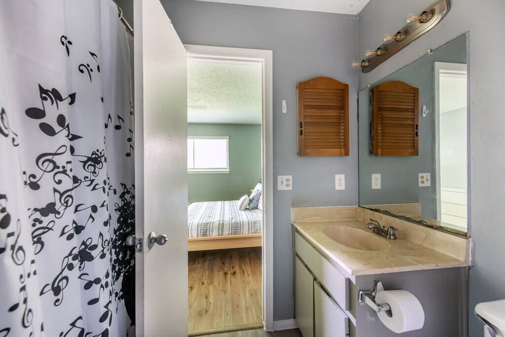 Photo of Bathroom in Franklin Park