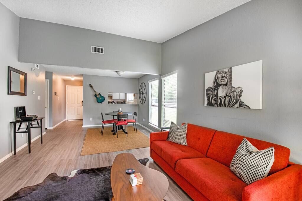 Photo of Livingroom in Franklin Park