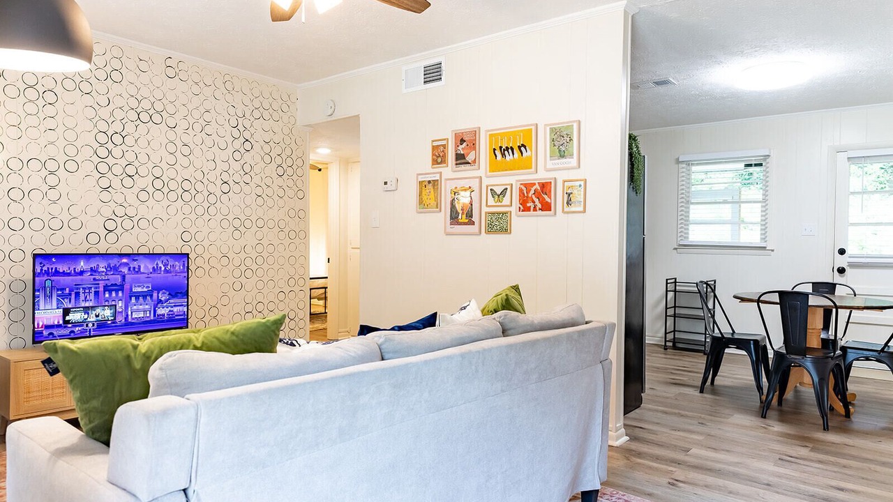 Photo of Livingroom in Covington