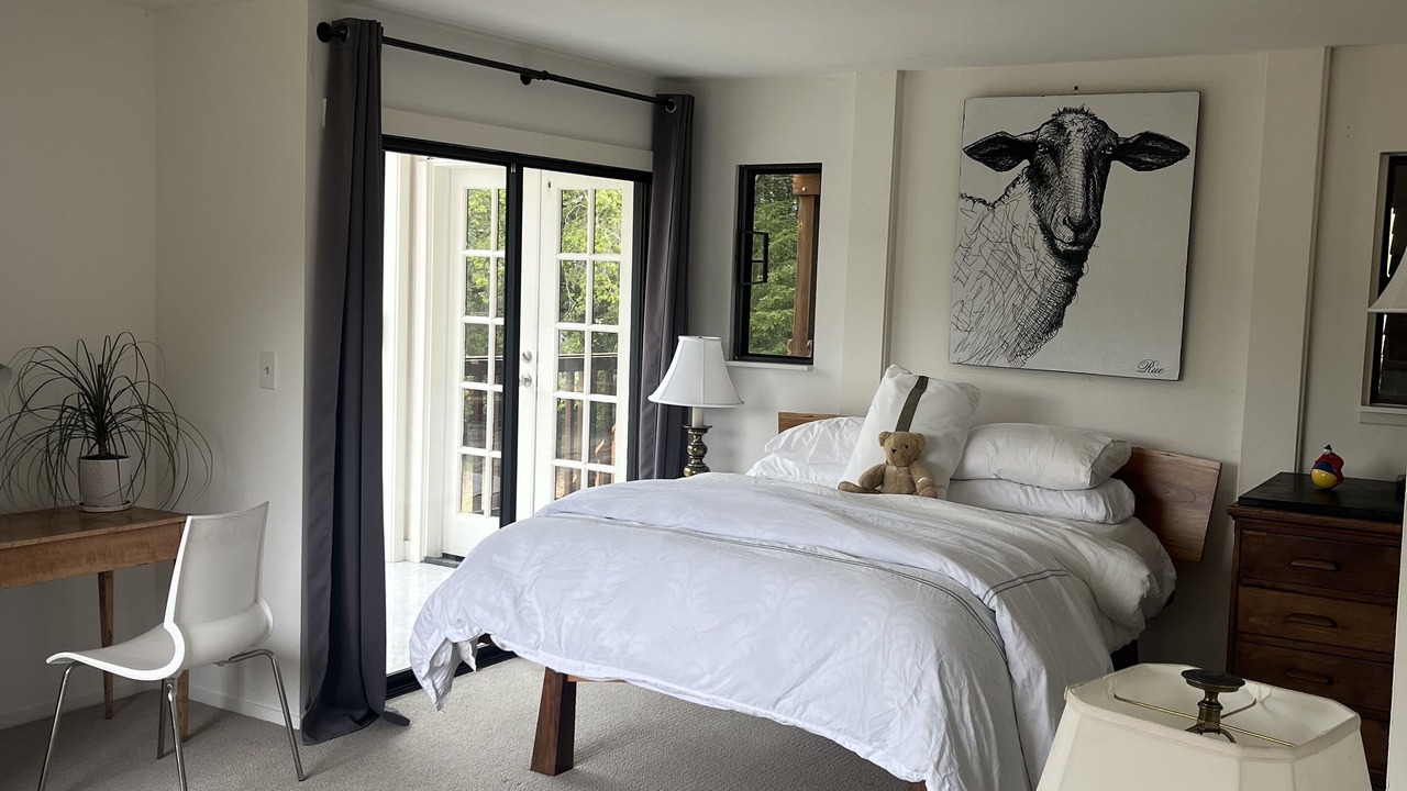 Photo of Bedroom in Nicasio