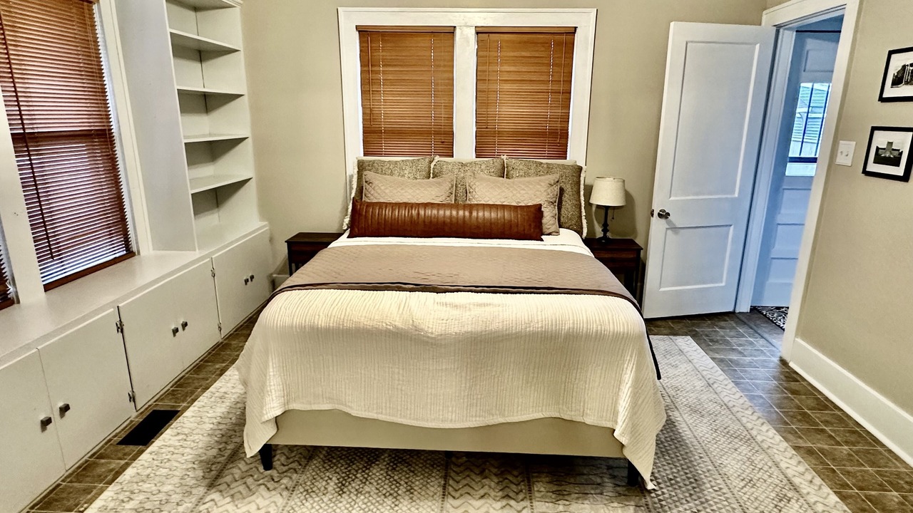 Photo of Bedroom in Cherry Street