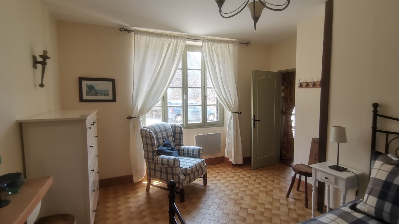 Photo of Bedroom in Marminiac