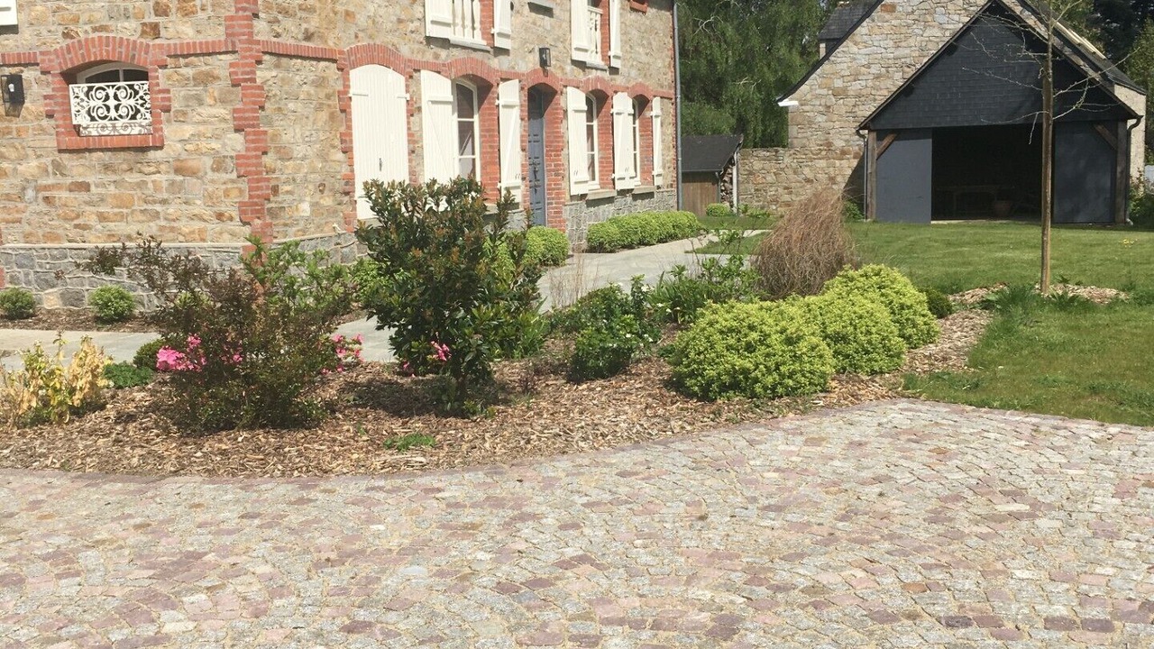 Photo of Outdoor in Broons