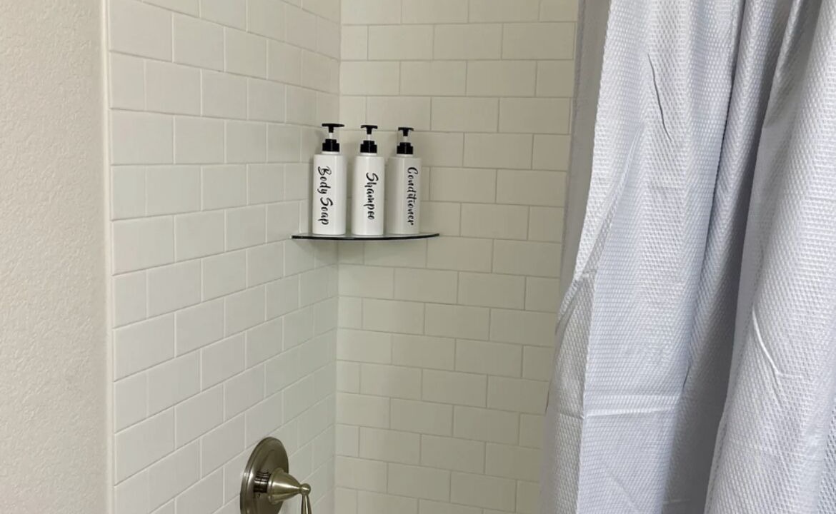 Photo of Bathroom in Willis