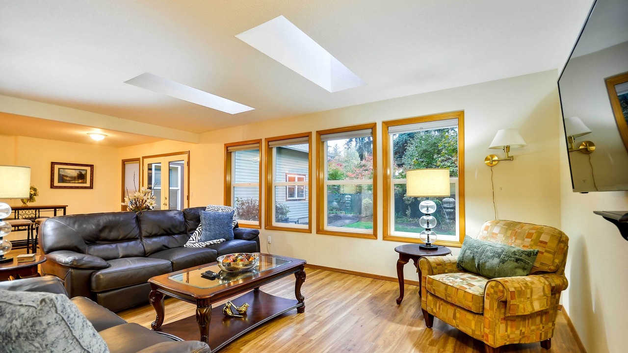 Photo of Livingroom in Oak Grove