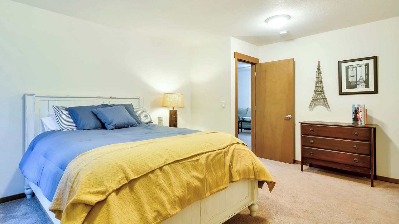 Photo of Bedroom in Oak Grove