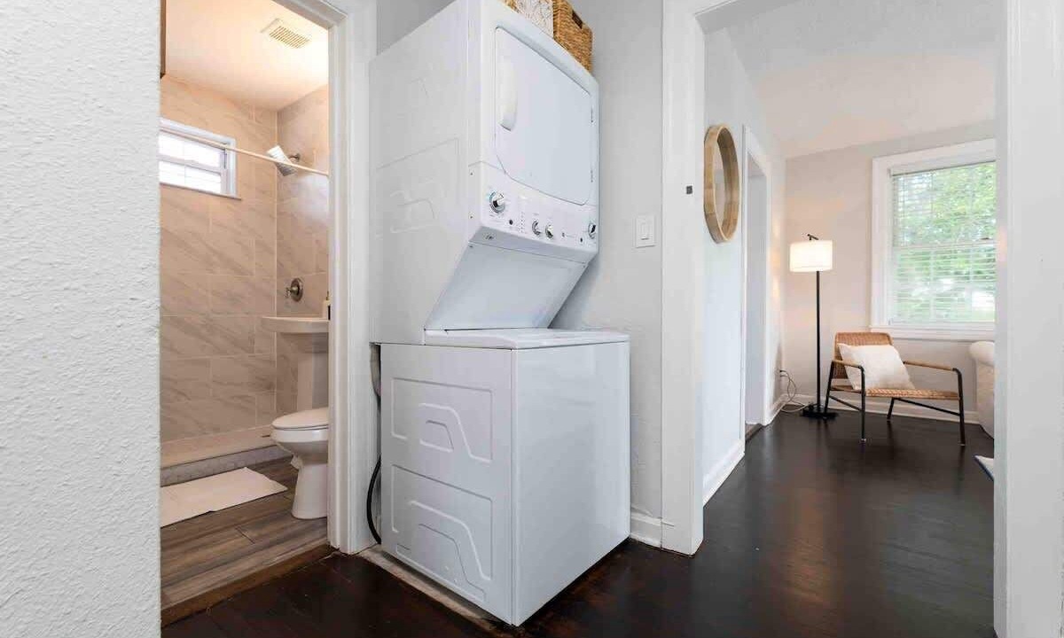 Photo of Bathroom in Neptune Beach