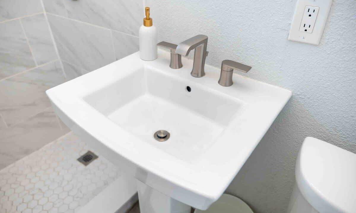 Photo of Bathroom in Neptune Beach