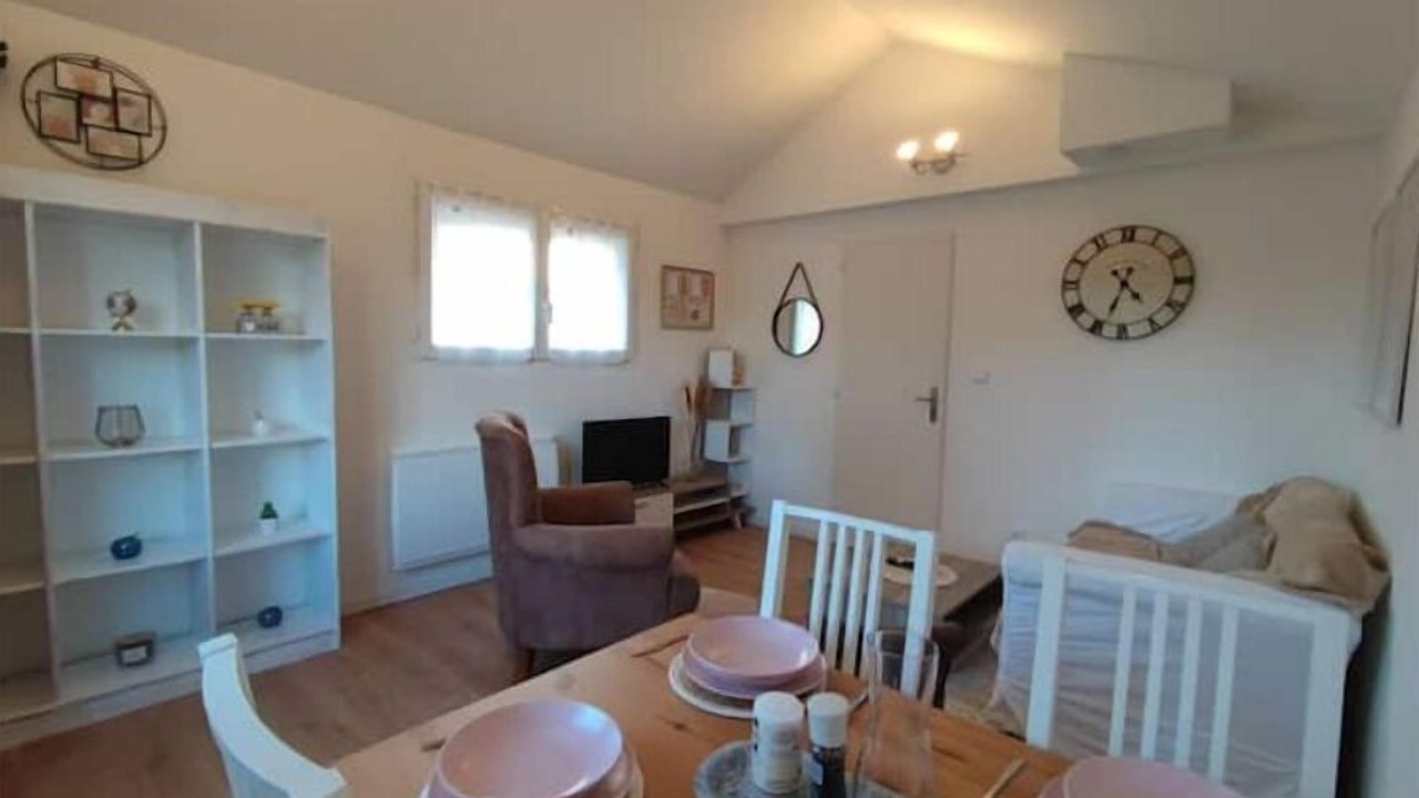 Photo of Livingroom in Arry