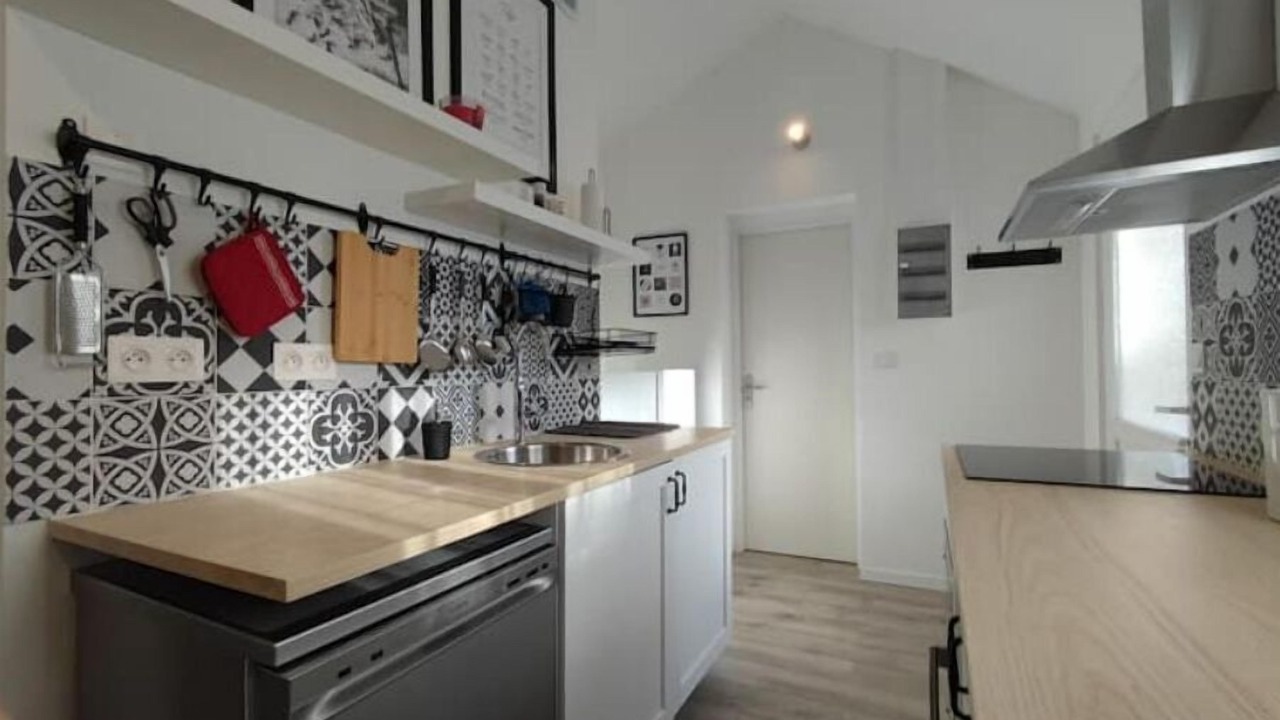 Photo of Kitchen in Arry