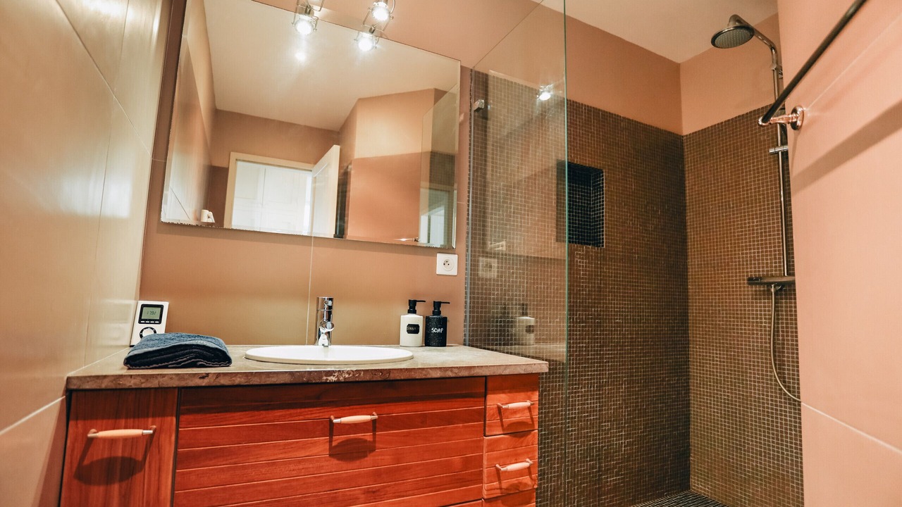 Photo of Bathroom in La Couarde-sur-Mer