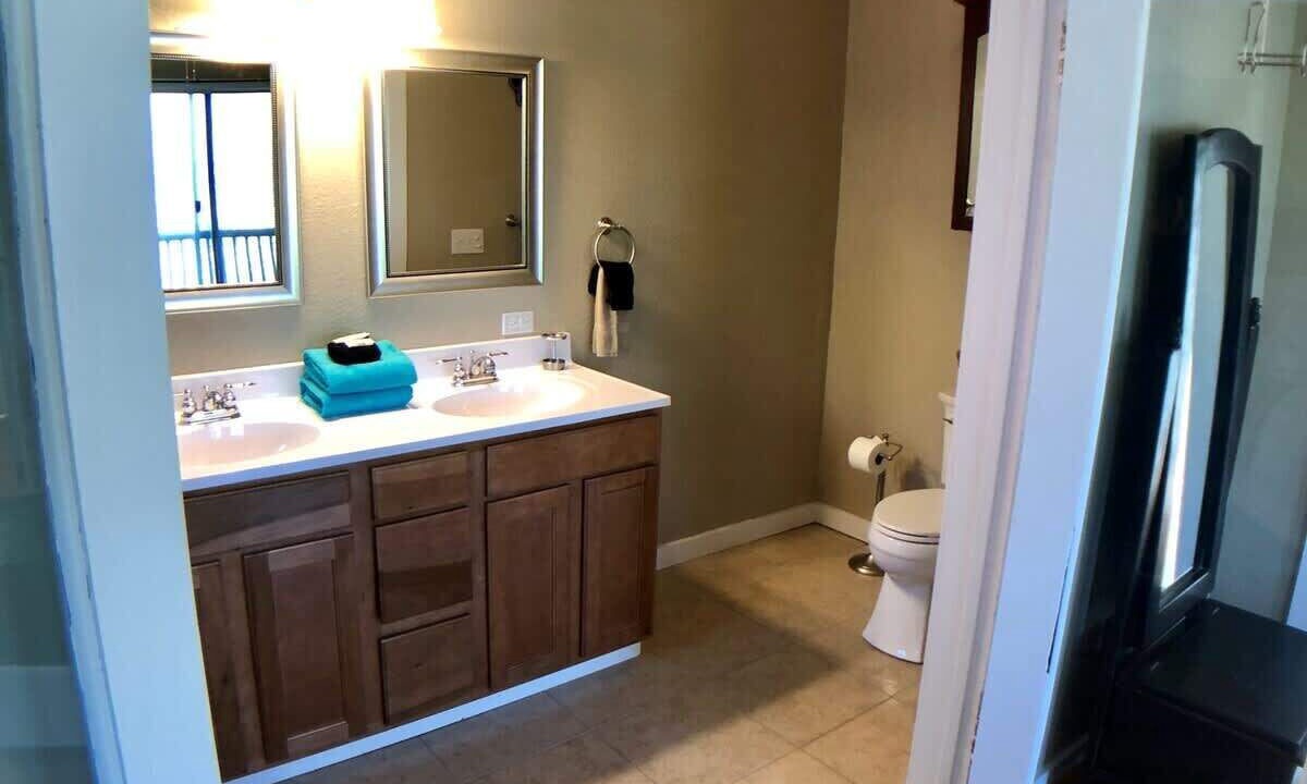 Photo of Bathroom in Sylvan Shores