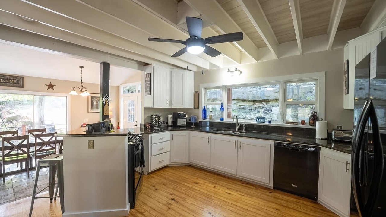 Photo of Kitchen in Sylvan Shores