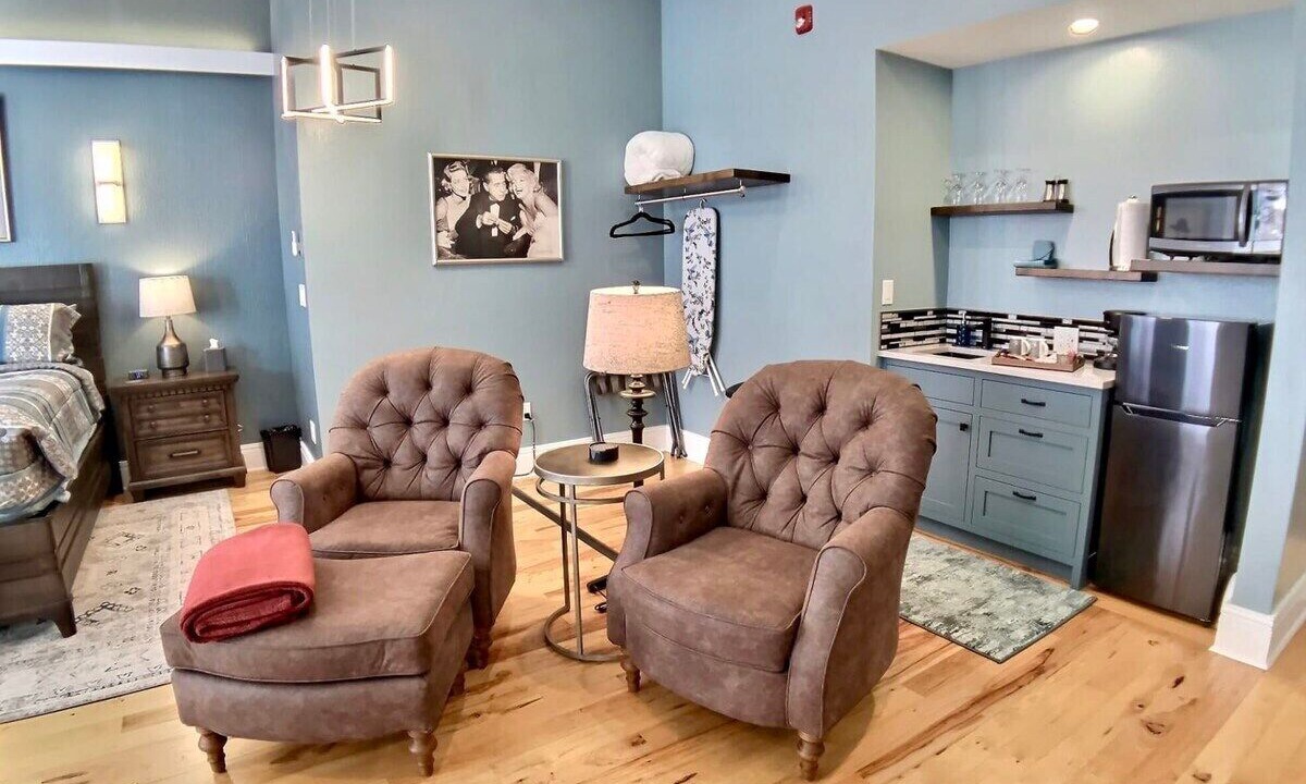 Photo of Livingroom in Eureka Springs Historic District