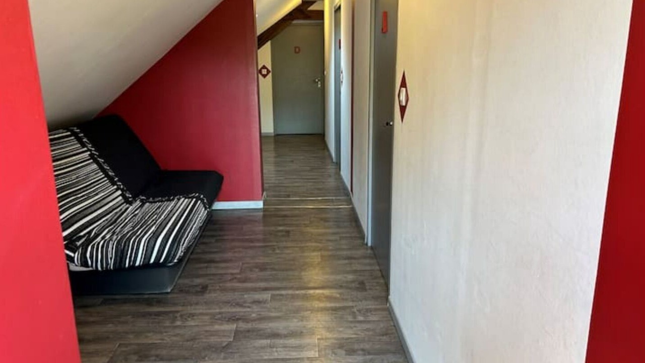 Photo of Others in Yvre-le-Polin