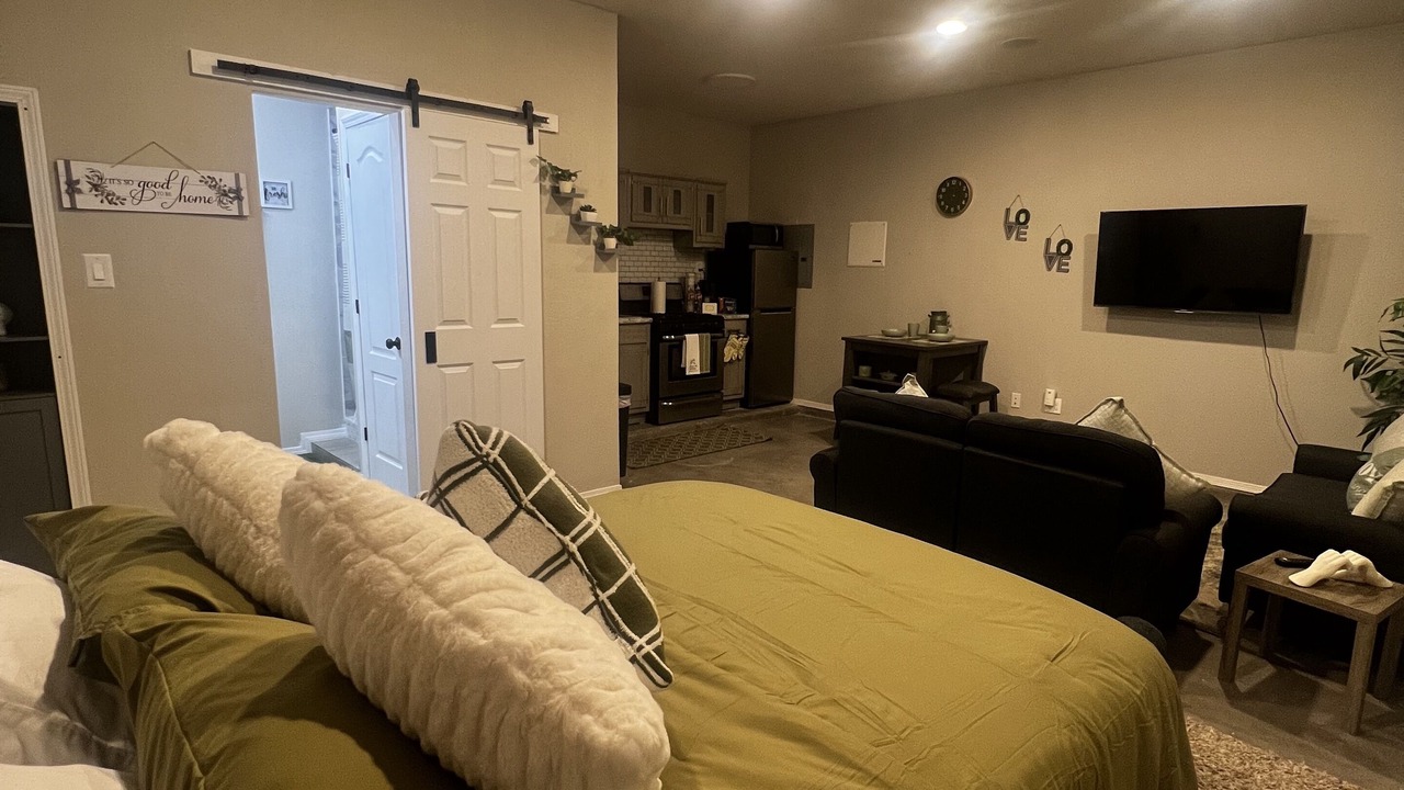 Photo of Bedroom in Horizon City