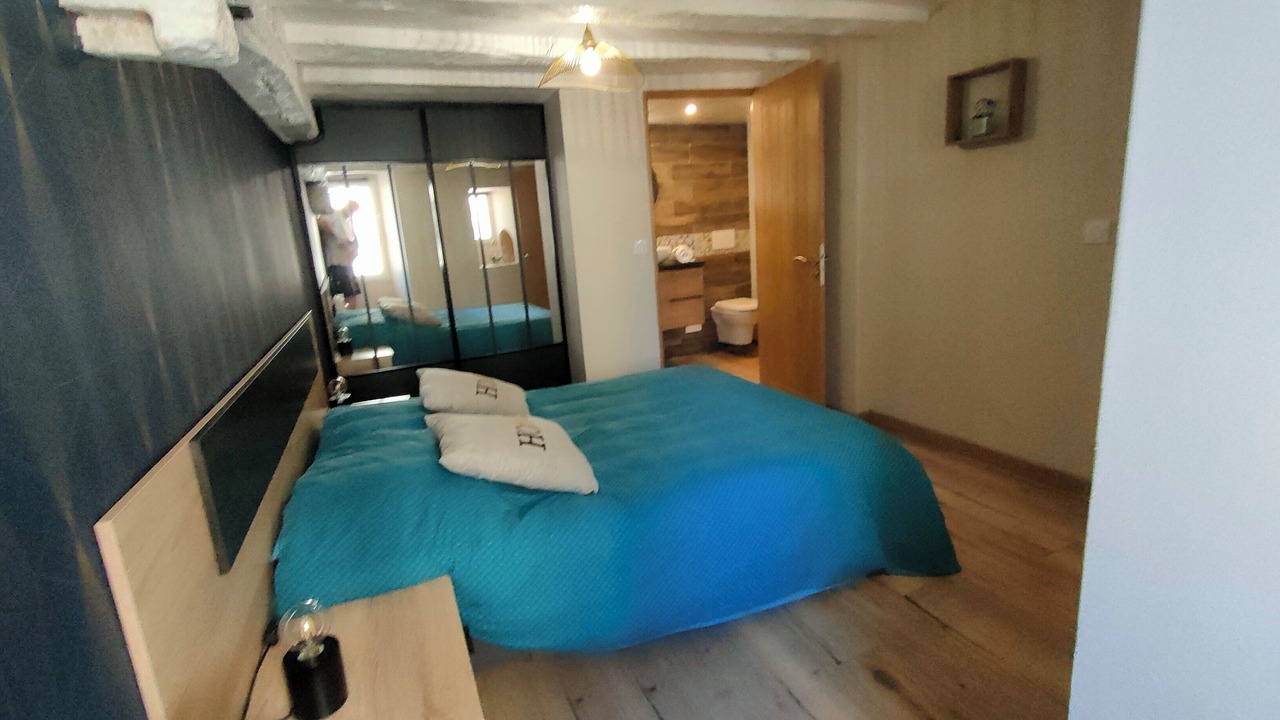 Photo of Bedroom in Chinon