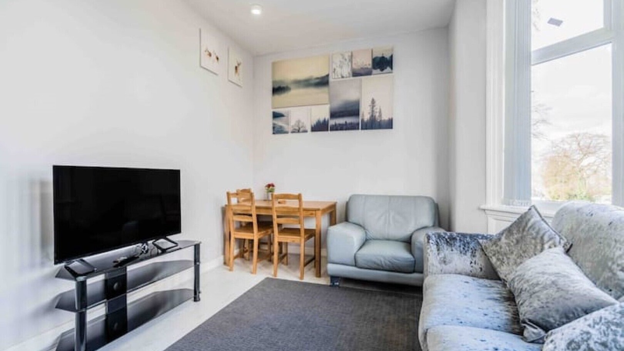 Photo of Livingroom in Moseley