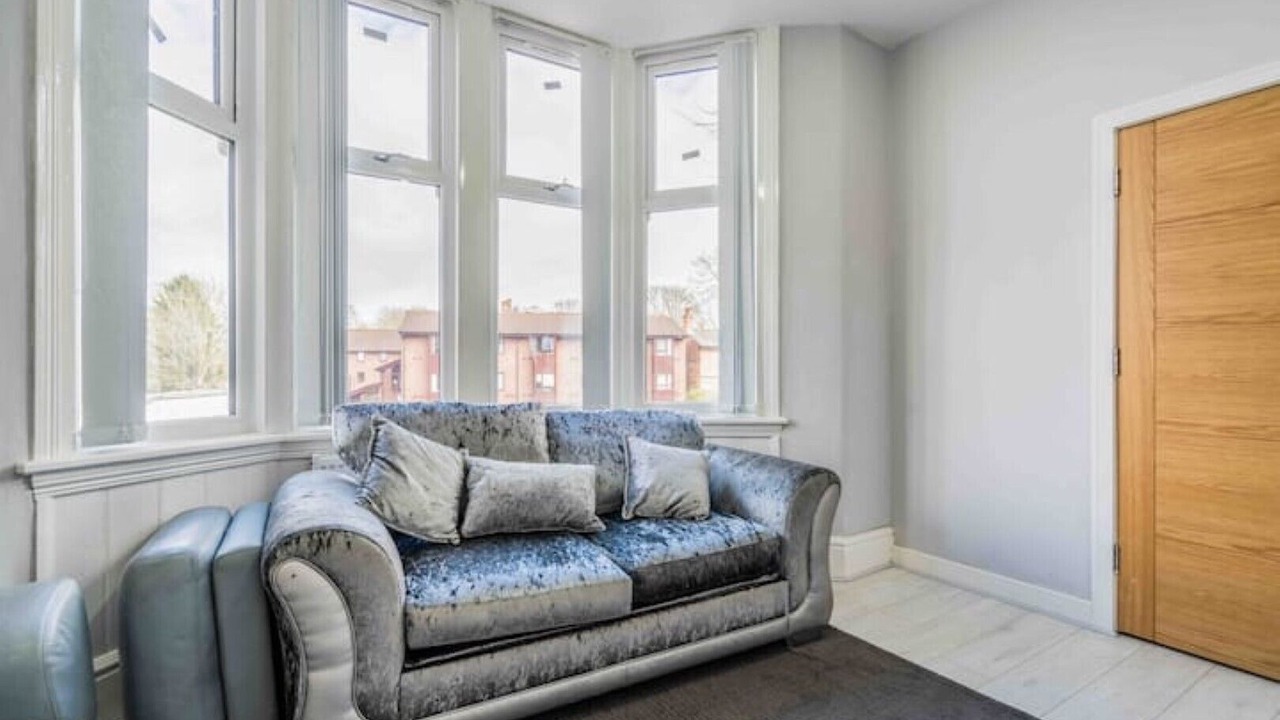 Photo of Livingroom in Moseley