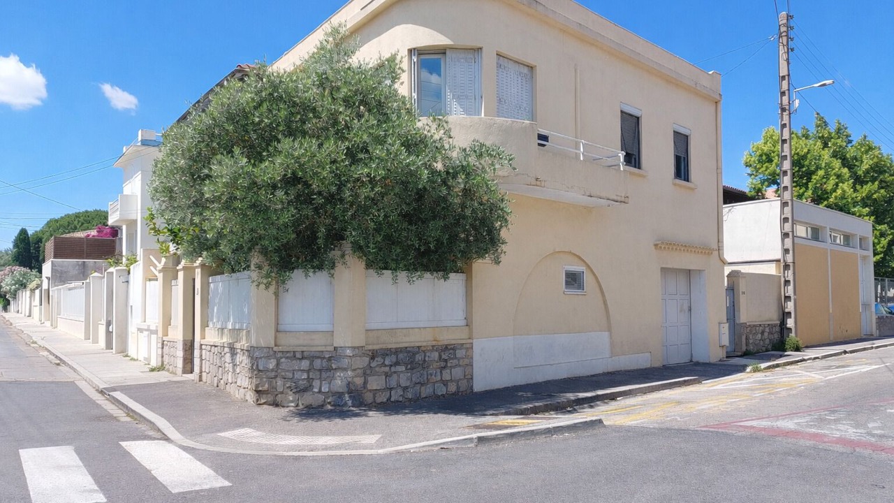 Photo of Outdoor in Route d'Arles