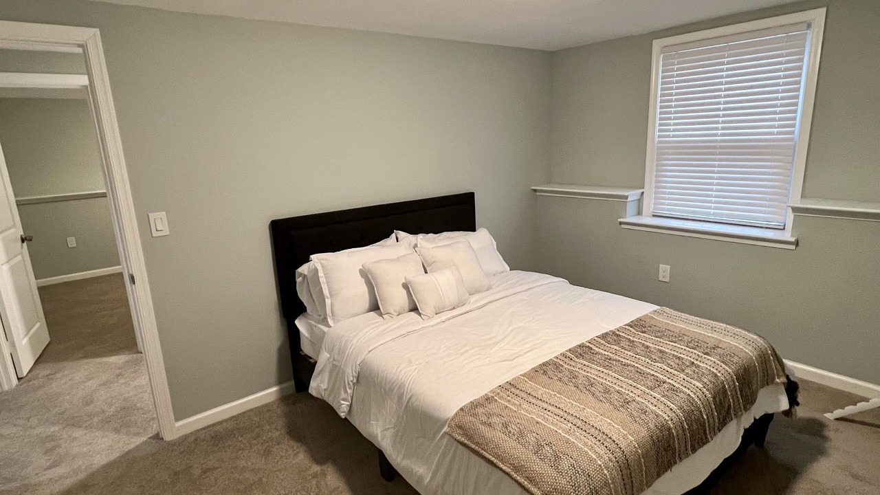 Photo of Bedroom in Forest Heights