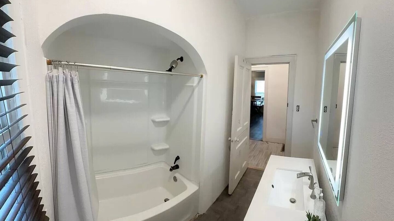 Photo of Bathroom in Roswell