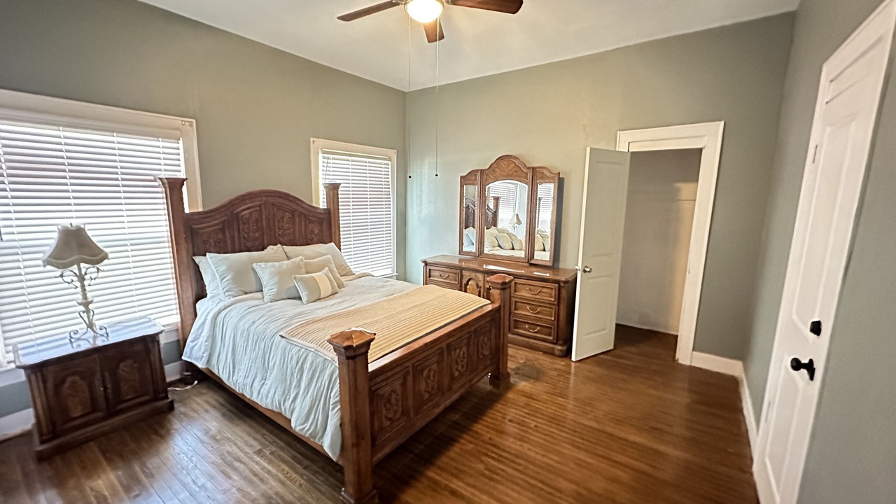 Photo of Bedroom in Roswell