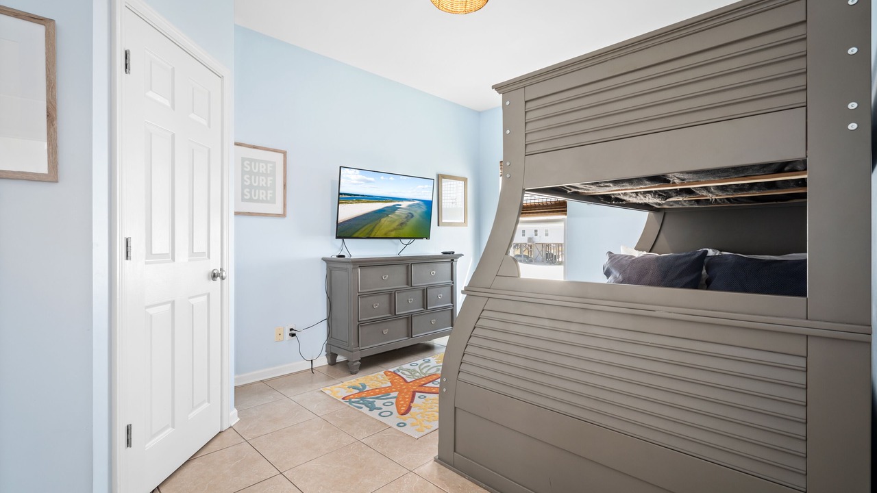 Photo of Bedroom in Dauphin Island