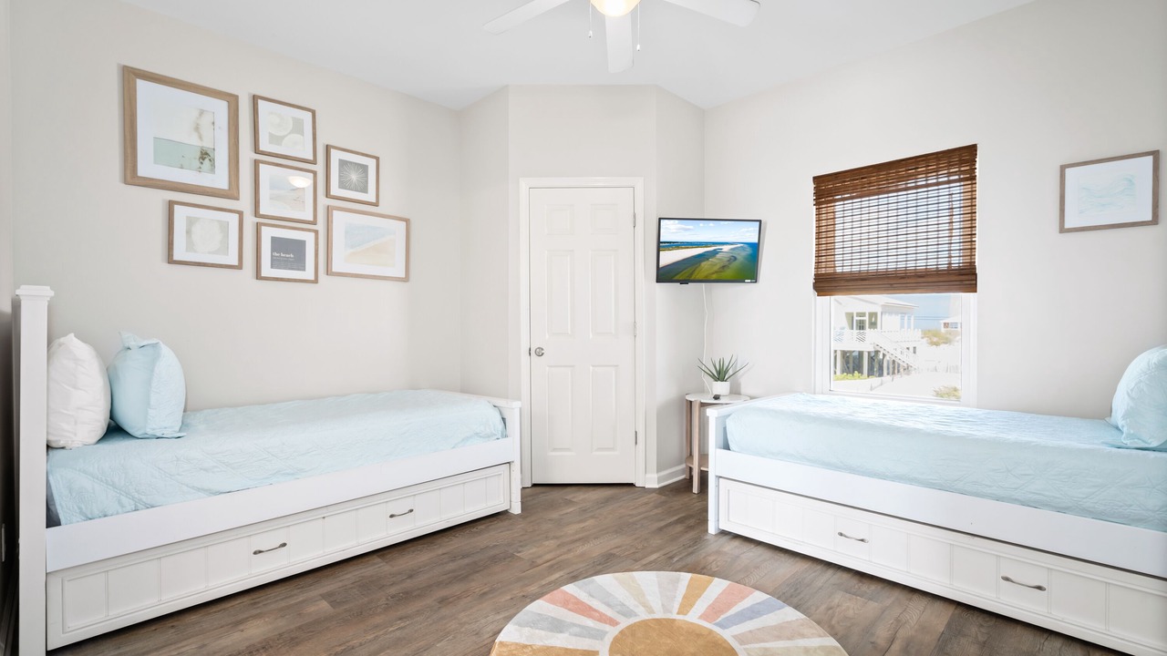 Photo of Bedroom in Dauphin Island