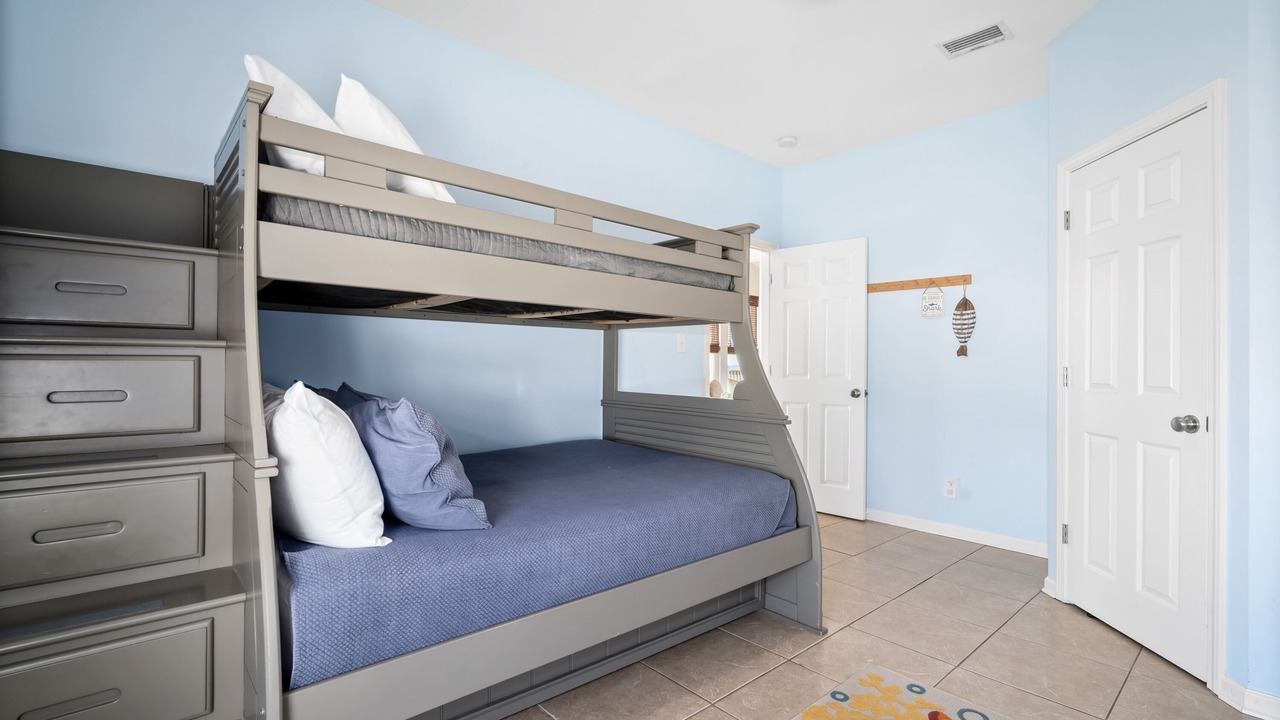 Photo of Bedroom in Dauphin Island