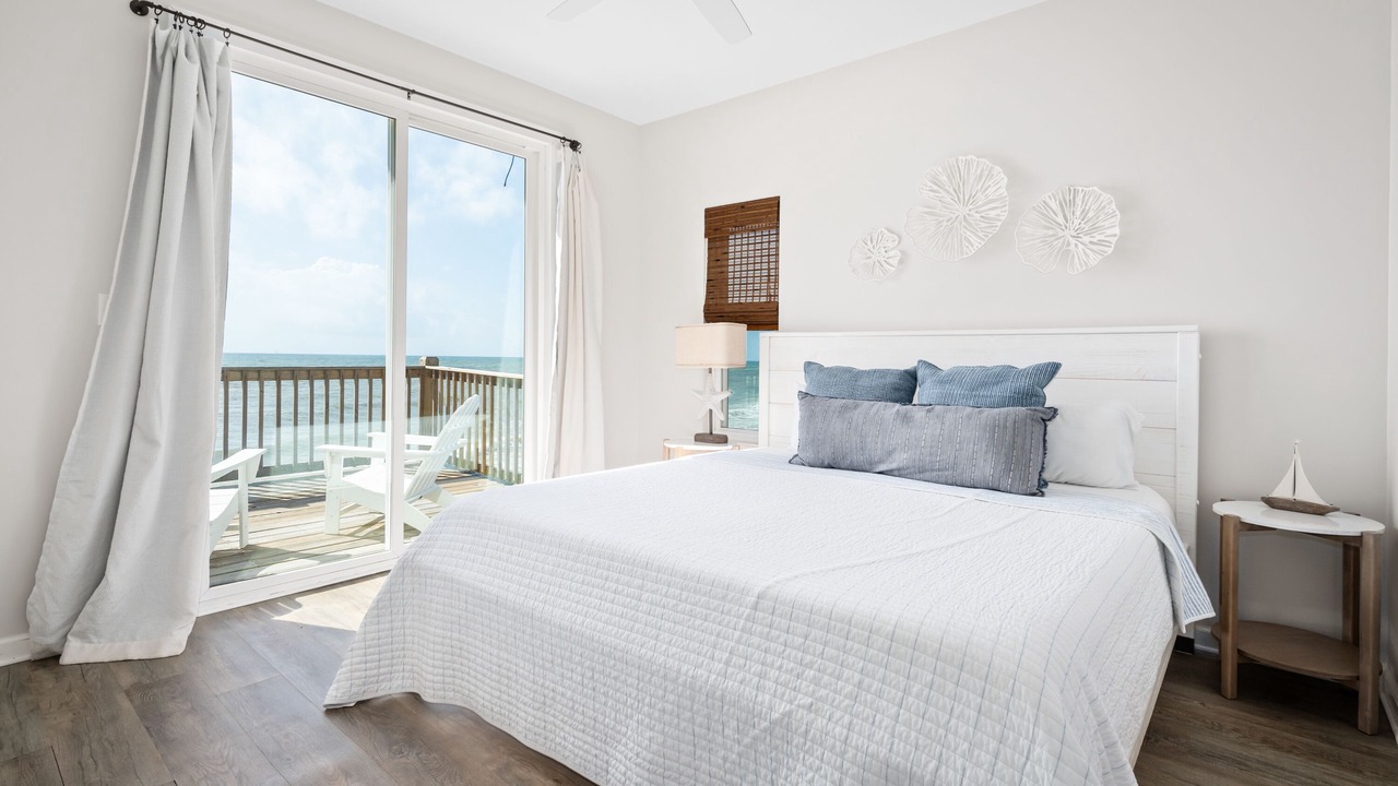 Photo of Bedroom in Dauphin Island