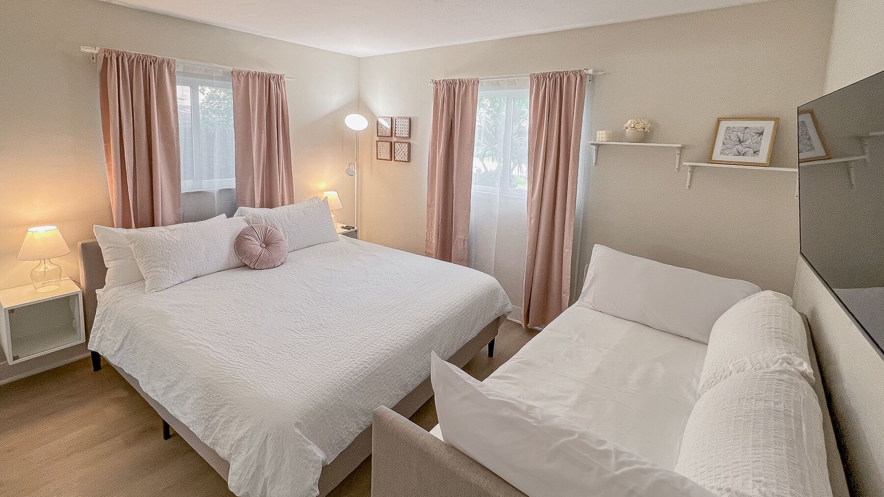 Photo of Bedroom in Coral Heights