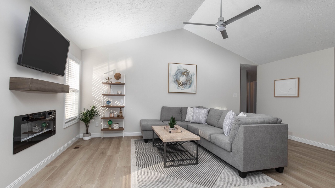 Photo of Livingroom in East Fayetteville