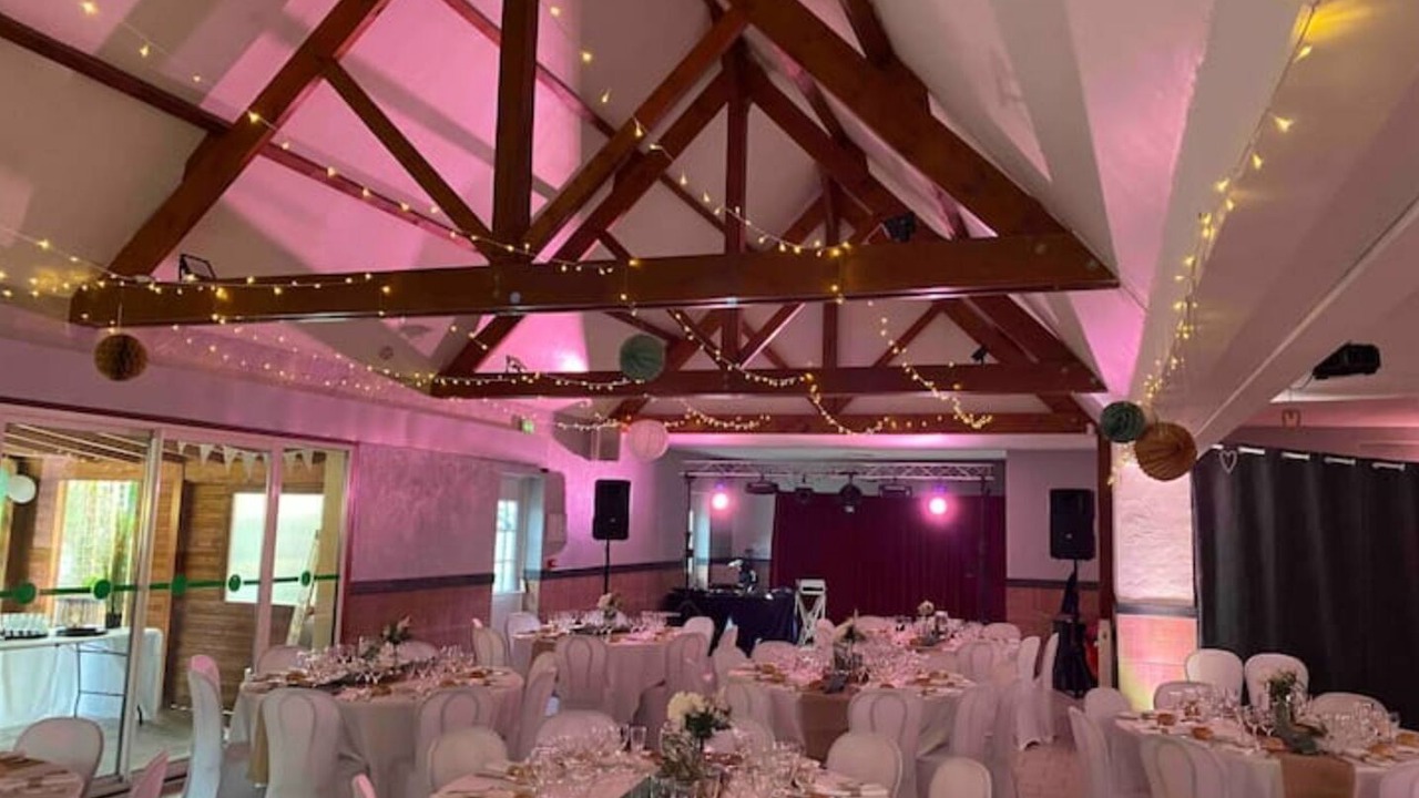 Photo of Others in Yvre-le-Polin